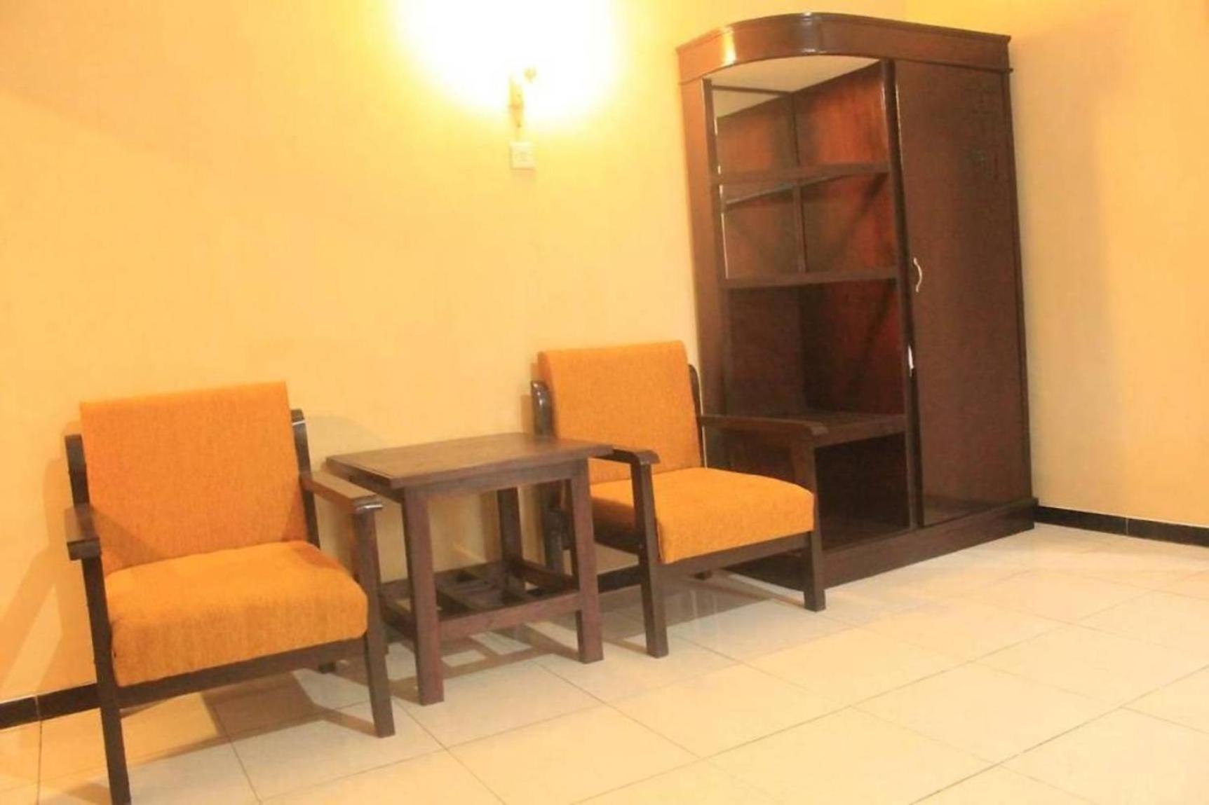 Surya Guest House Probolinggo Extérieur photo