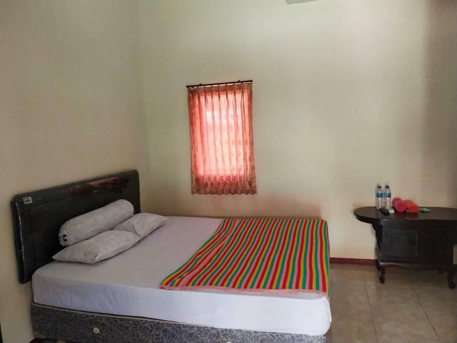 Surya Guest House Probolinggo Extérieur photo