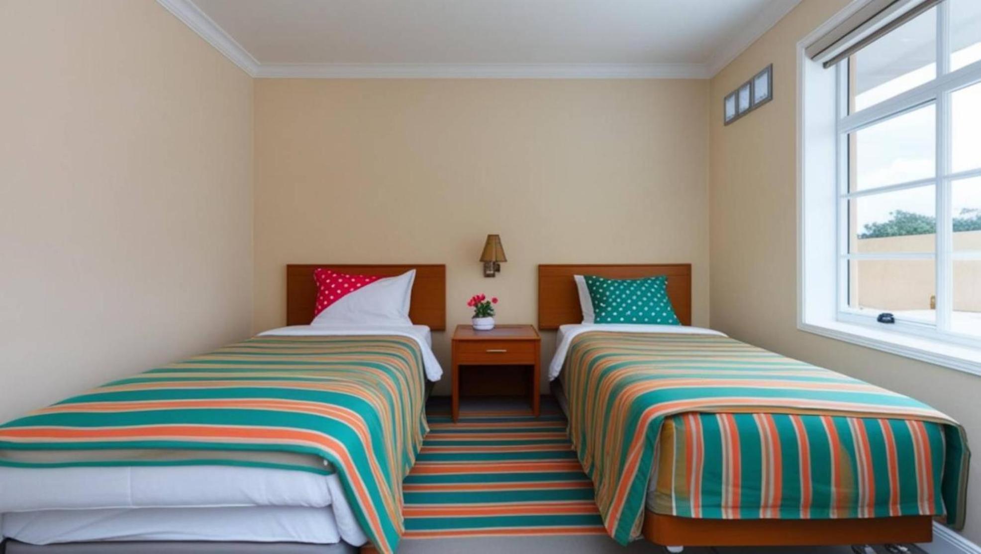 Surya Guest House Probolinggo Extérieur photo